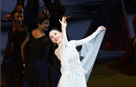 7th China Xinjiang International Dance Festival opens in Urumqi